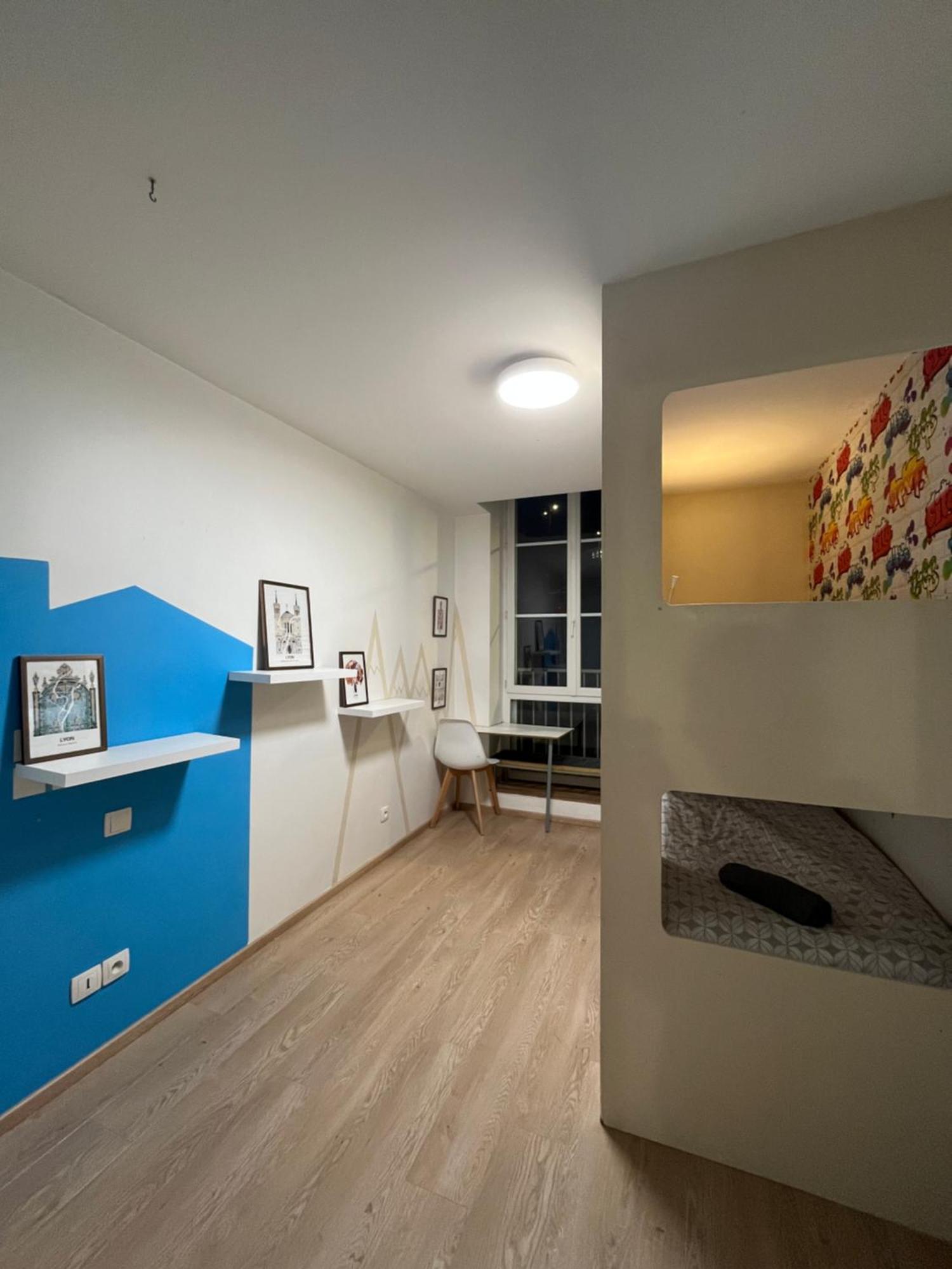 La Roue Libre 3 Chambres - 1Er Etage Au Centre Ville De L'Arbresle Eveux Εξωτερικό φωτογραφία